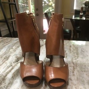 MIcheal Kors leather sandals size 7.  4 inch wedge